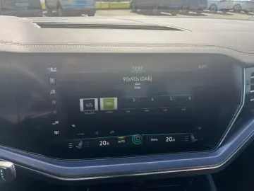 Touareg R-Line 3.0l TDI Leder LED IQ-Light Luft