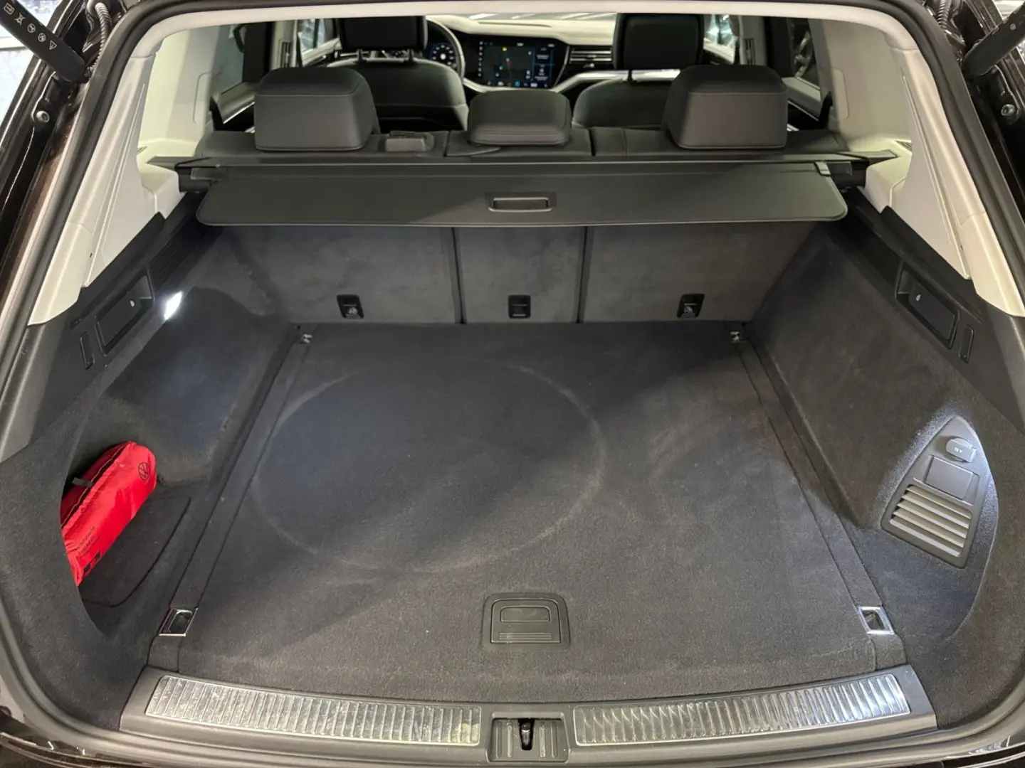 Touareg Elegance V6 eHybrid PANO DYNAUDIO HD-MAT