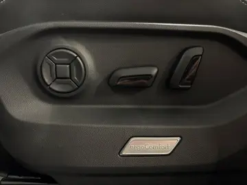 Touareg Elegance V6 eHybrid PANO DYNAUDIO HD-MAT