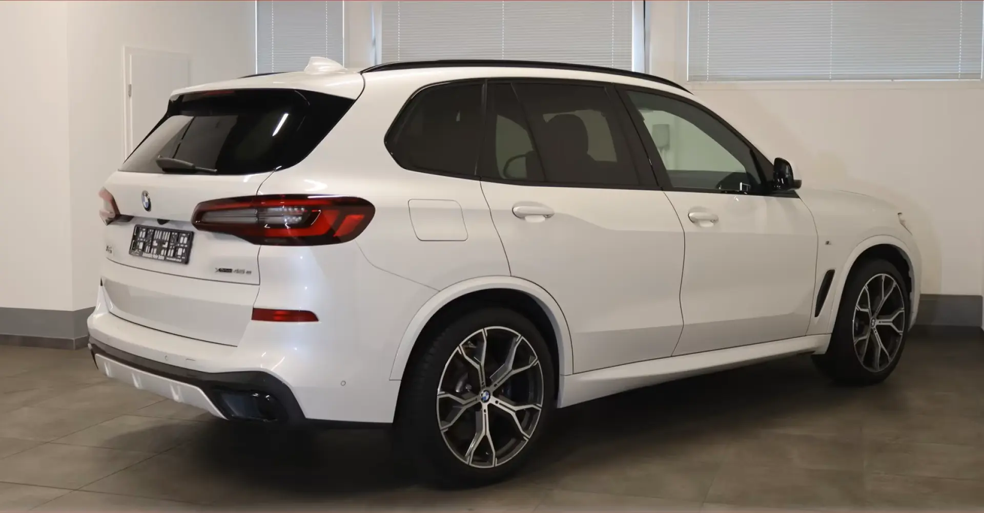 X5 xDrive 45 e M Sport Shadow H K-AHK-LASER-LUFT