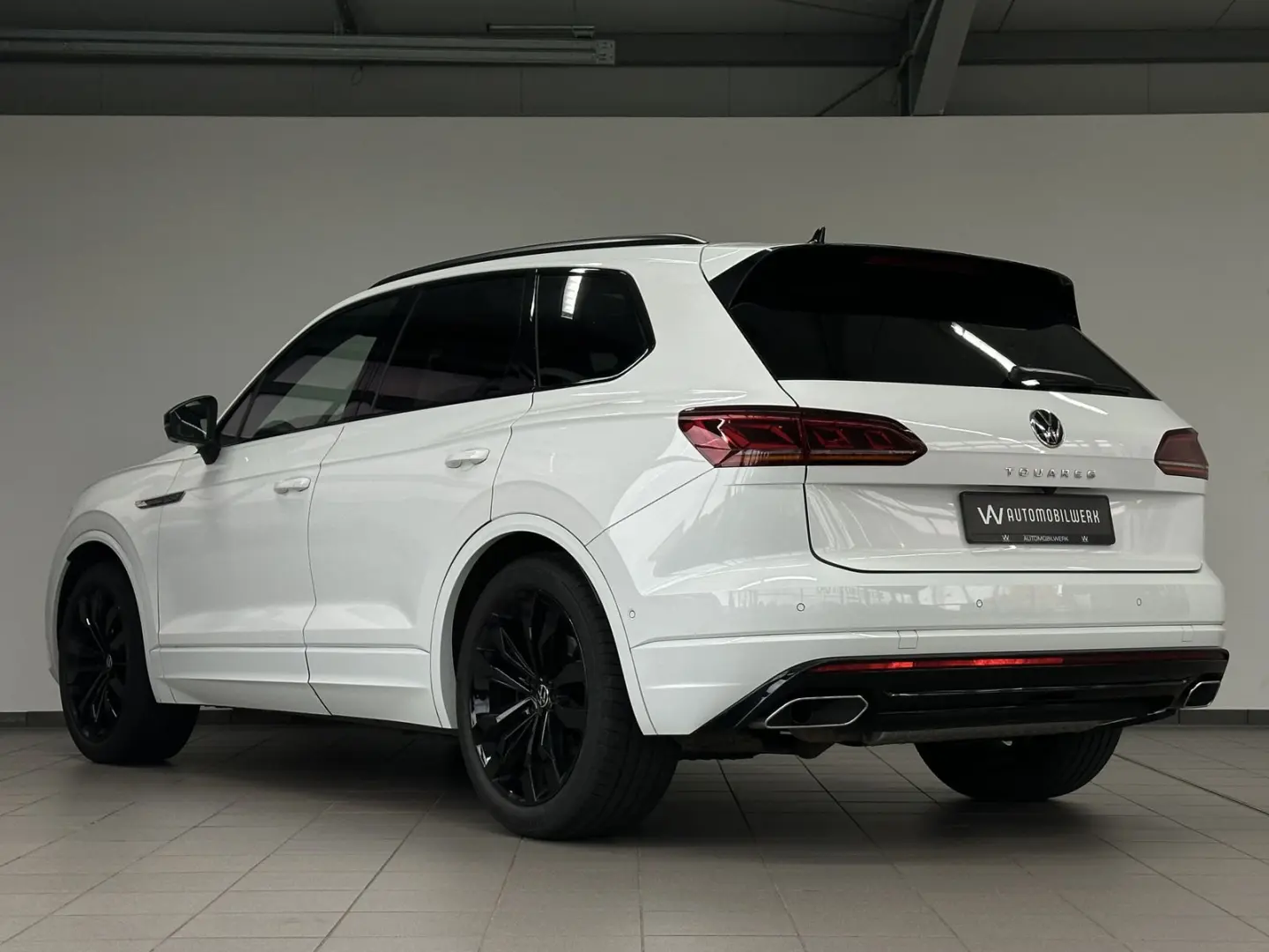 Touareg R-Line  PANO STHZ 360  LUFT AHK DYN