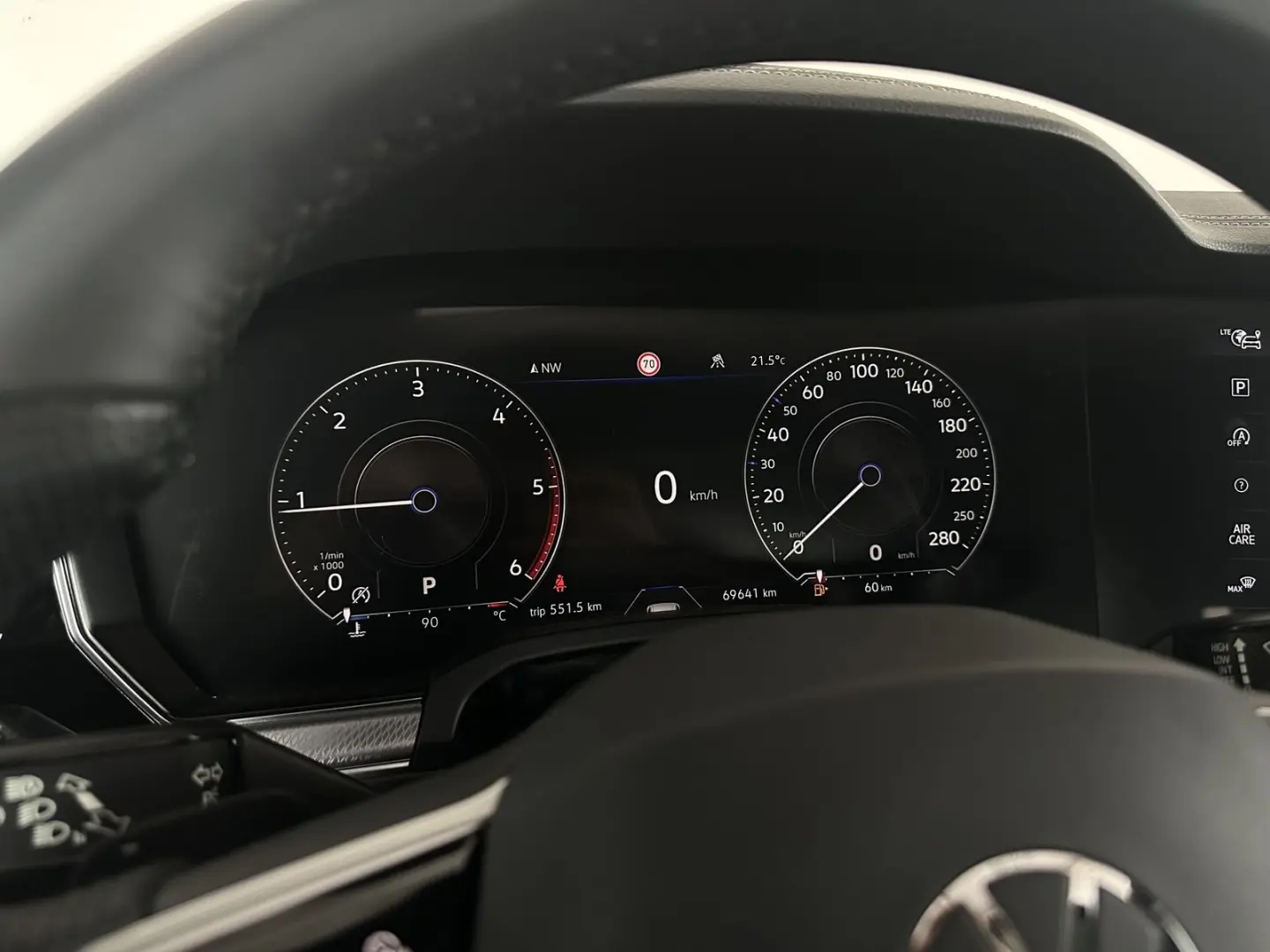 Touareg R-Line  PANO STHZ 360  LUFT AHK DYN