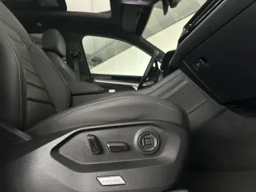 Touareg R-Line  PANO STHZ 360  LUFT AHK DYN