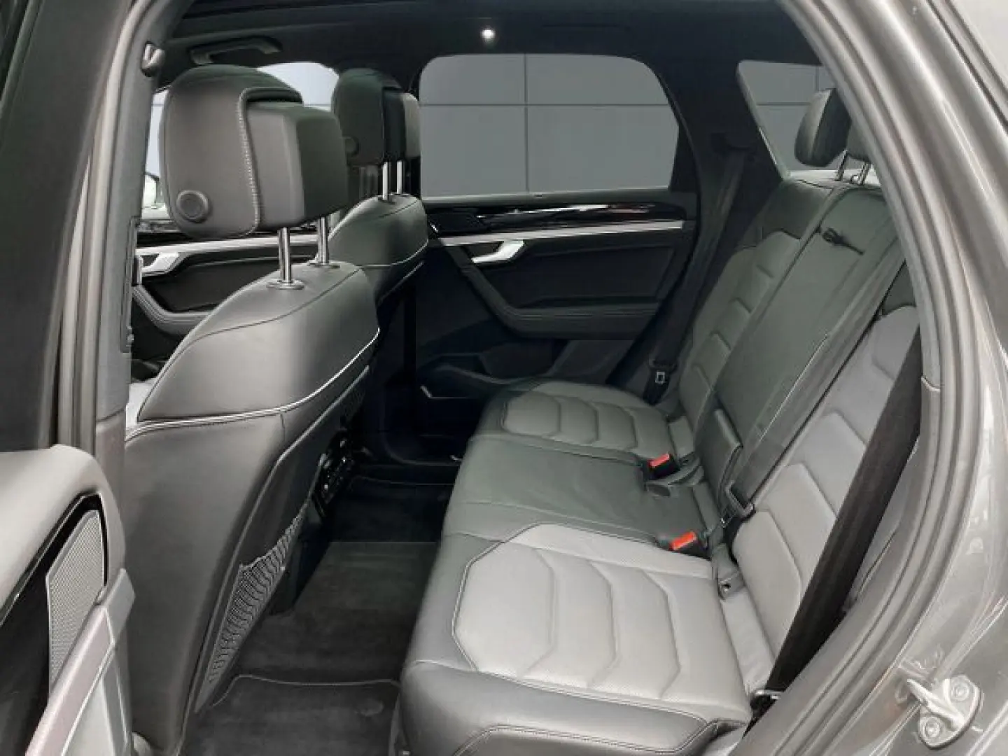 Touareg R-Line 3.0 4Motion AHK ACC Luft DAB IQ.