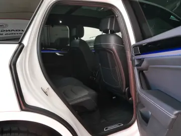 Touareg 4Motion MASSAGE PANO 360 KAM HUD KEYLESS