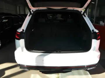 Touareg 4Motion MASSAGE PANO 360 KAM HUD KEYLESS