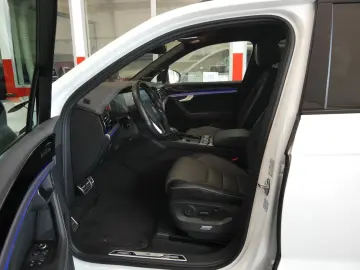 Touareg 4Motion MASSAGE PANO 360 KAM HUD KEYLESS