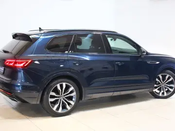 Touareg 3.0 V6 TDI R-Line 4x4 PANO AirSusp Sound