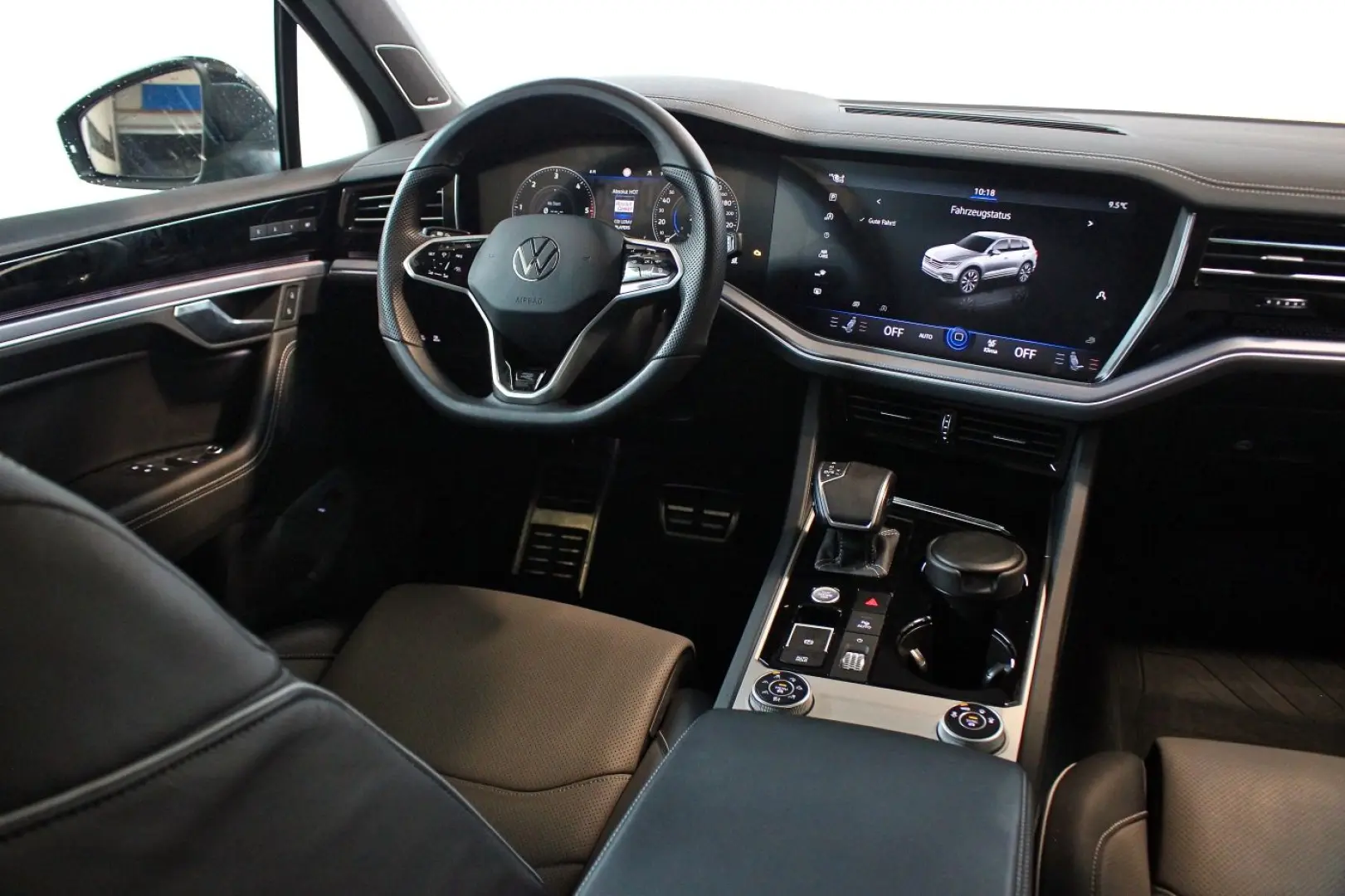 Touareg 3.0 V6 TDI R-Line 4x4 PANO AirSusp Sound