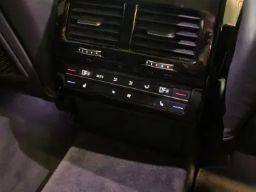 Touareg 3.0 V6 TDI R-Line 4x4 PANO AirSusp Sound