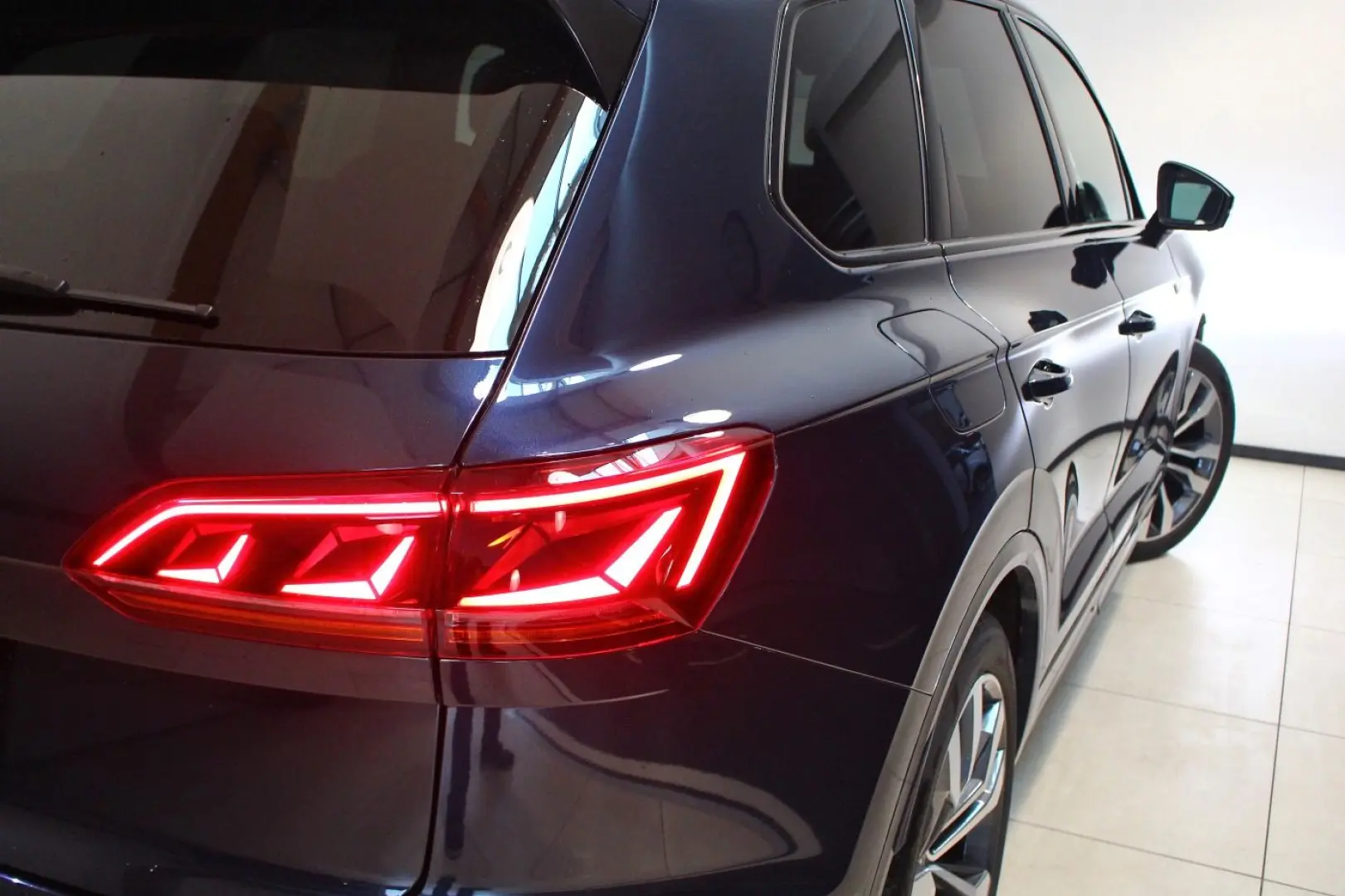 Touareg 3.0 V6 TDI R-Line 4x4 PANO AirSusp Sound