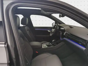 Touareg 3.0 TDI DSG R-LINE BLACK-STYLE IQ.LIGHT