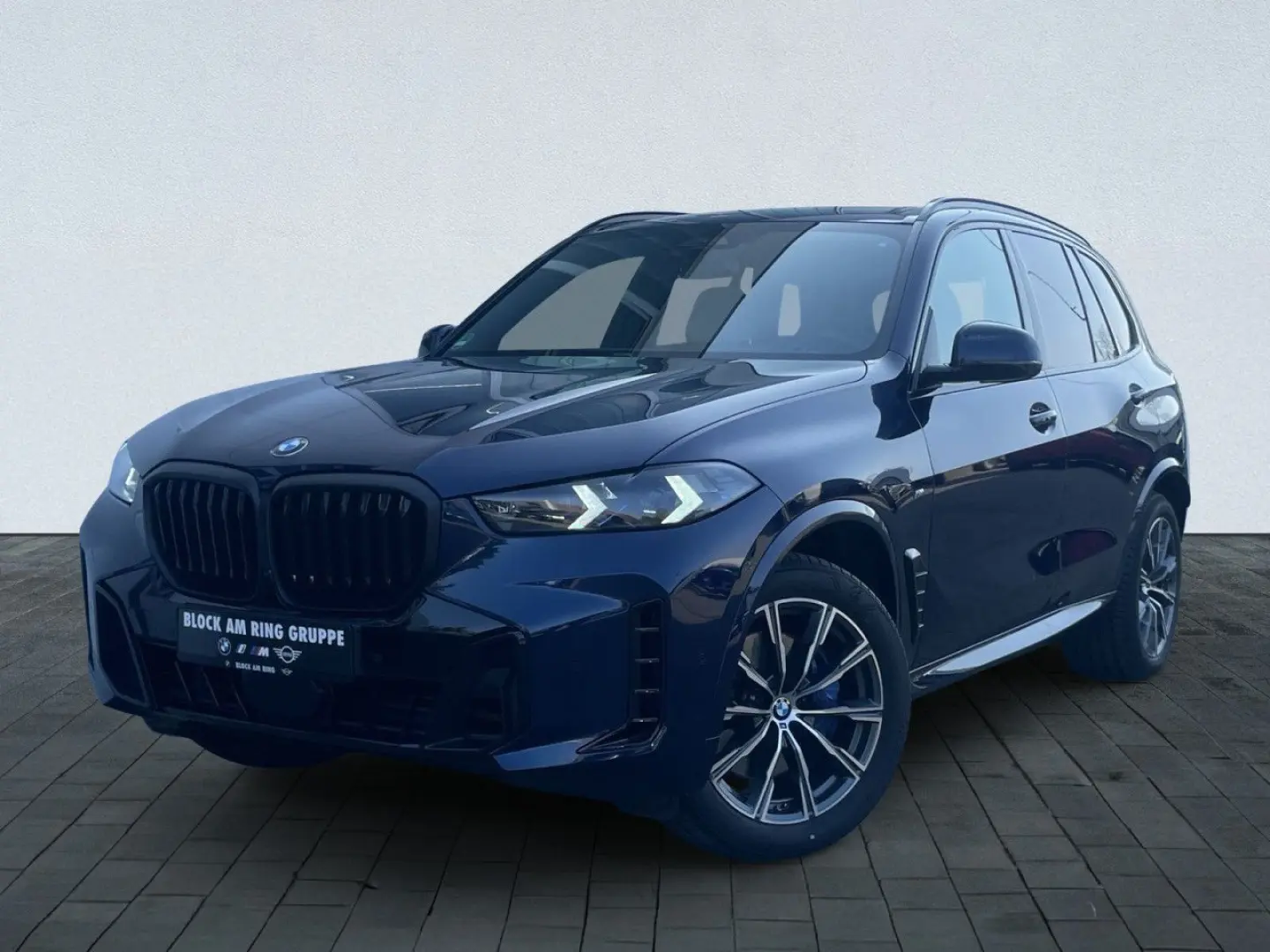 X5 xDr30d M SPORTPRO IconicGlow GestureControl 360 H&K