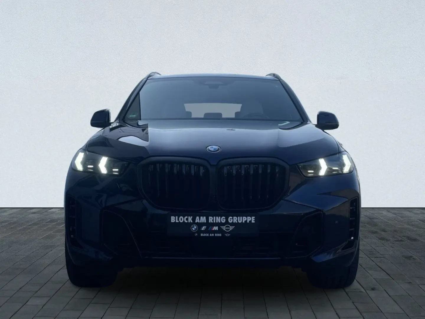 X5 xDr30d M SPORTPRO IconicGlow GestureControl 360 H&K