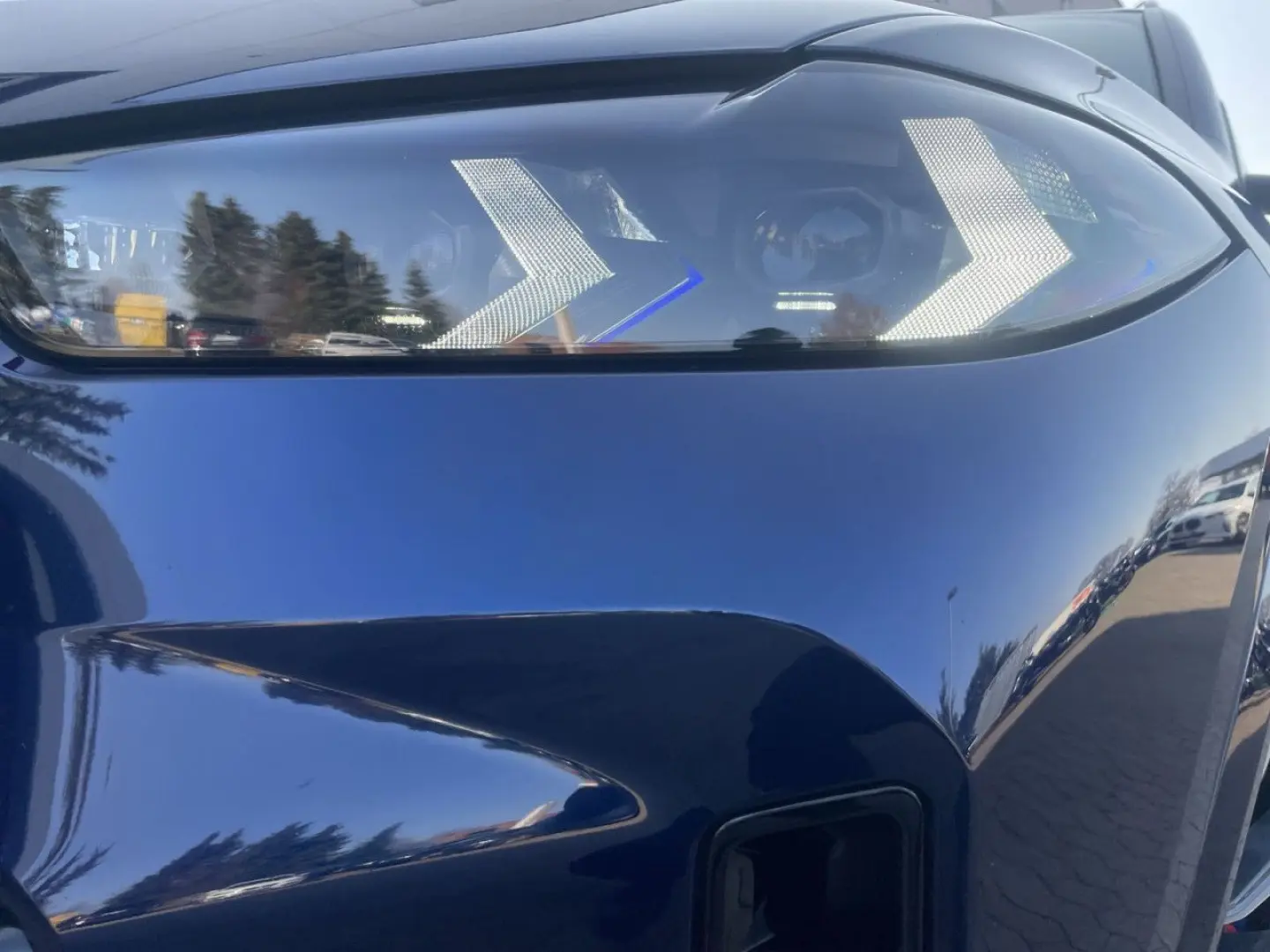 X5 xDr30d M SPORTPRO IconicGlow GestureControl 360 H&K