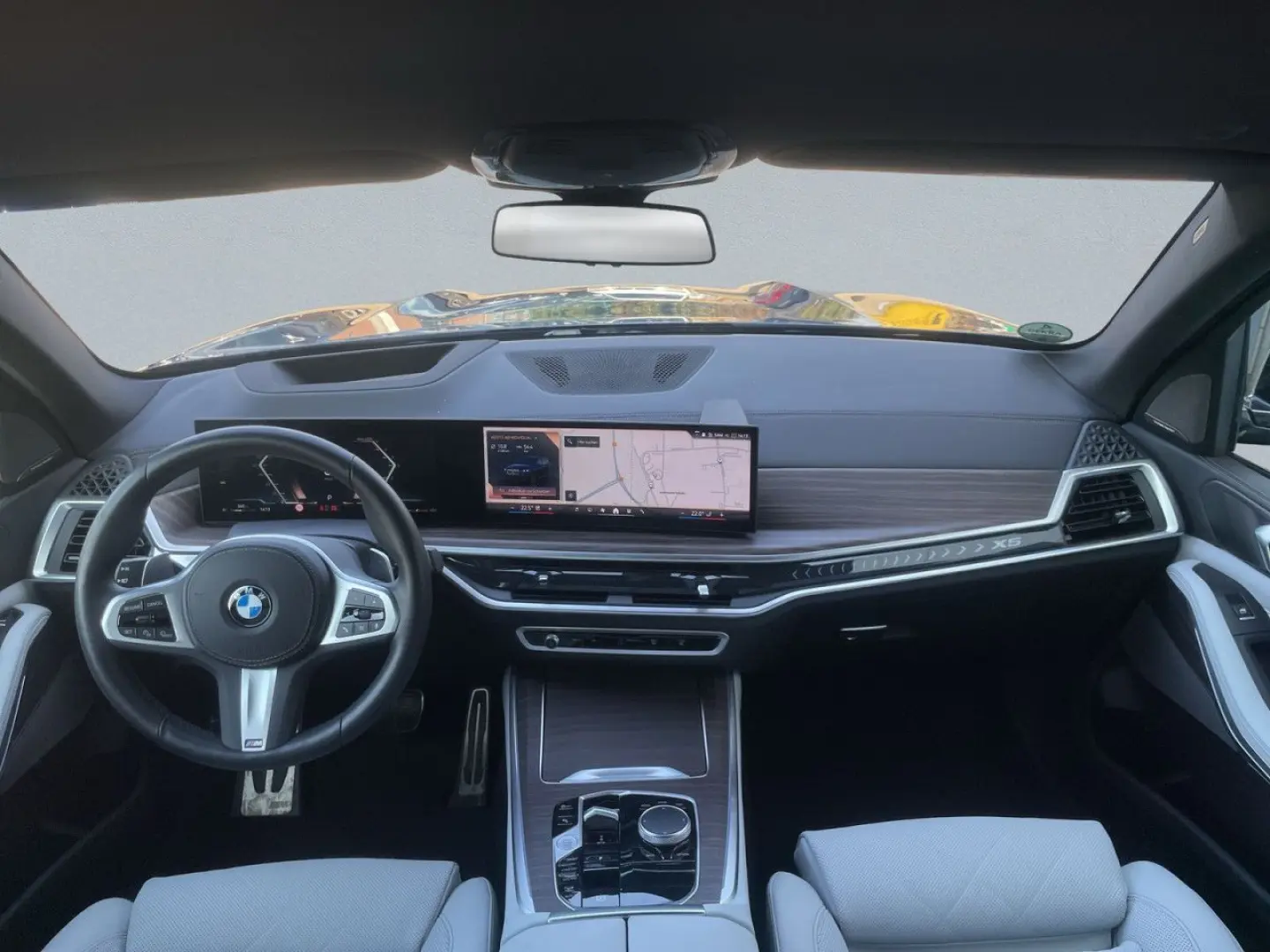 X5 xDr30d M SPORTPRO IconicGlow GestureControl 360 H&K