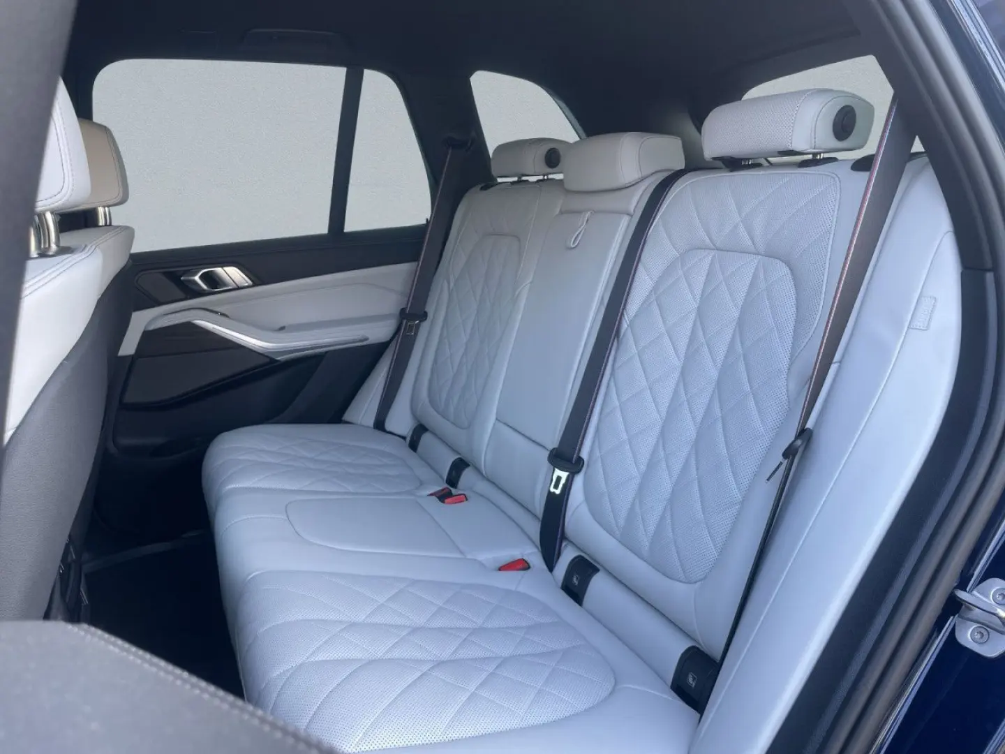 X5 xDr30d M SPORTPRO IconicGlow GestureControl 360 H&K