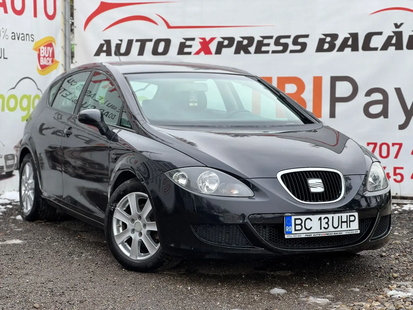 SEAT LEON