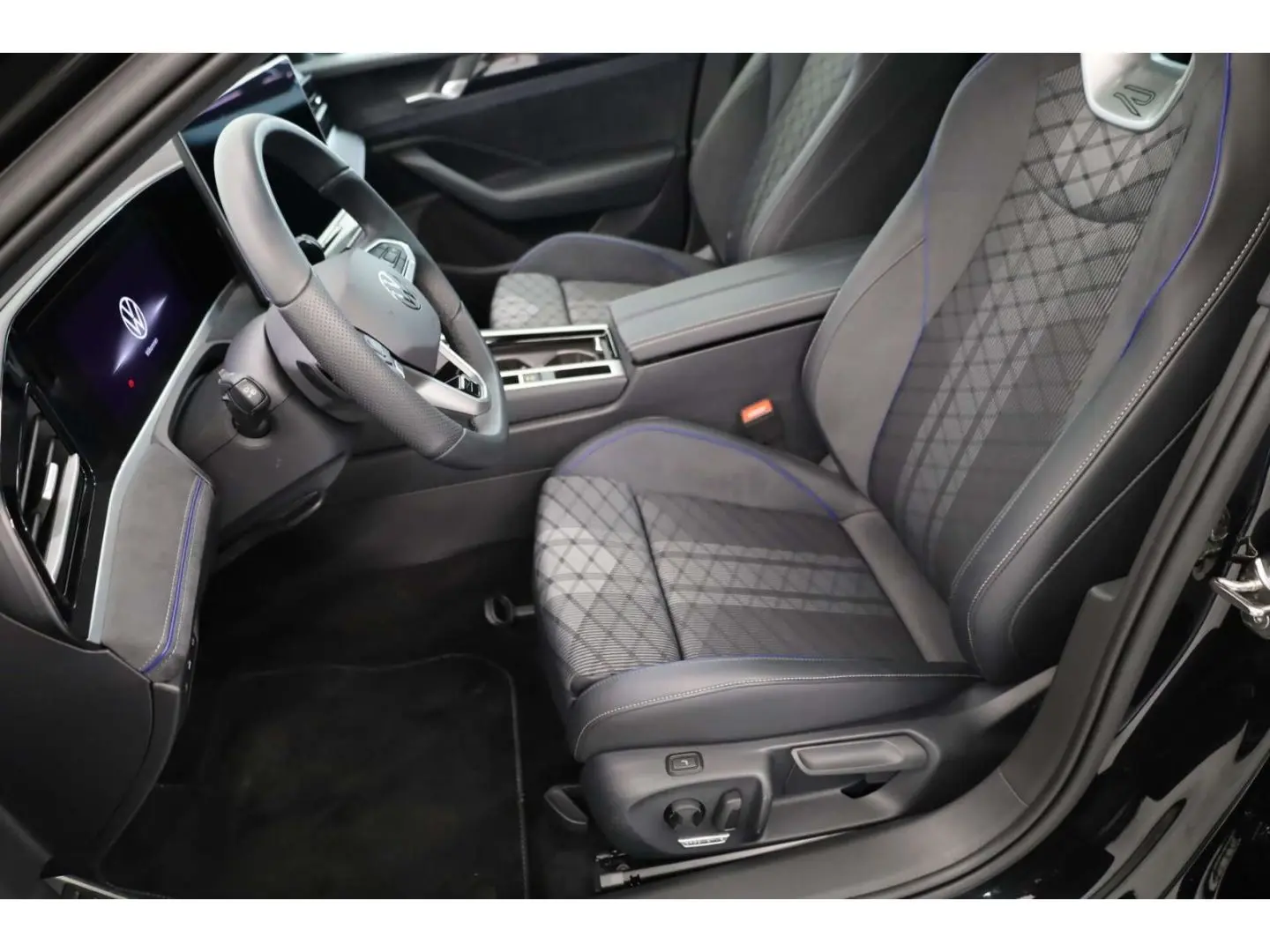 Passat 1.5 TSI eHybrid R-Line Black Style