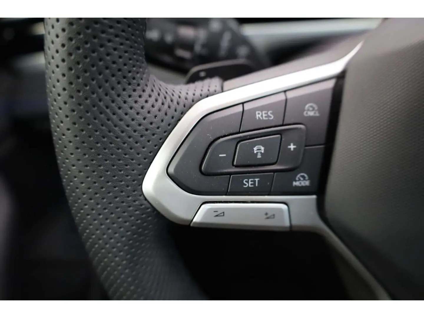 Passat 1.5 TSI eHybrid R-Line Black Style