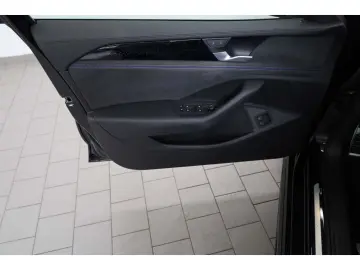 Passat 1.5 TSI eHybrid R-Line Black Style