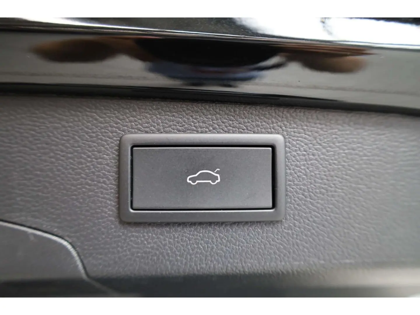 Passat 1.5 TSI eHybrid R-Line Black Style