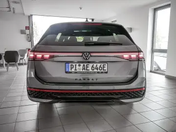 Passat R-Line 1 5 l eHybrid 130 kW 177 PS   85 K