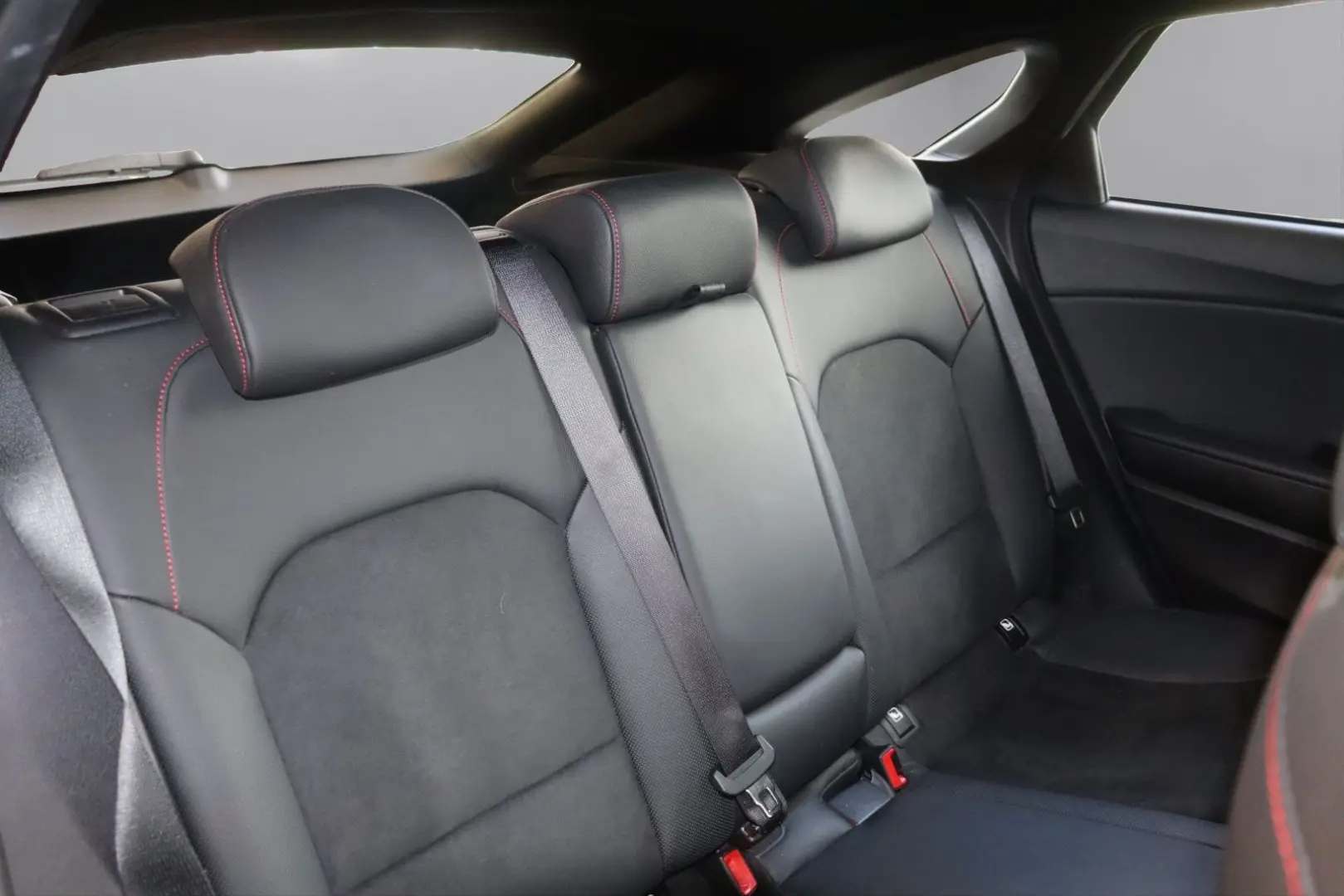 PROCEED 1.6T DCT GT KAMERA 18Z JBL E.SITZ FULL-L