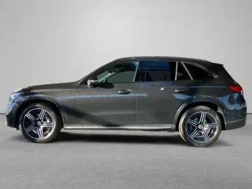 GLC 300 4M AMG AHK Night Sound Pano-Dach LED KAM