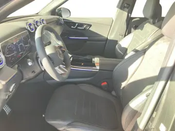 GLC 300 4M AMG AHK Night Sound Pano-Dach LED KAM