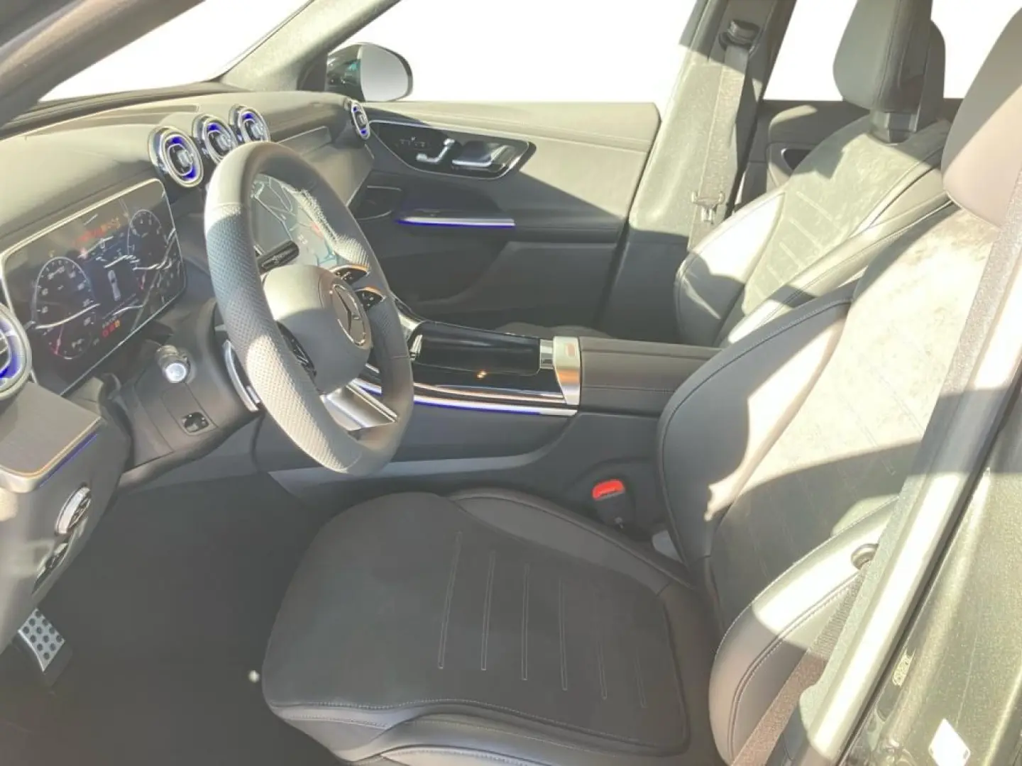 GLC 300 4M AMG AHK Night Sound Pano-Dach LED KAM