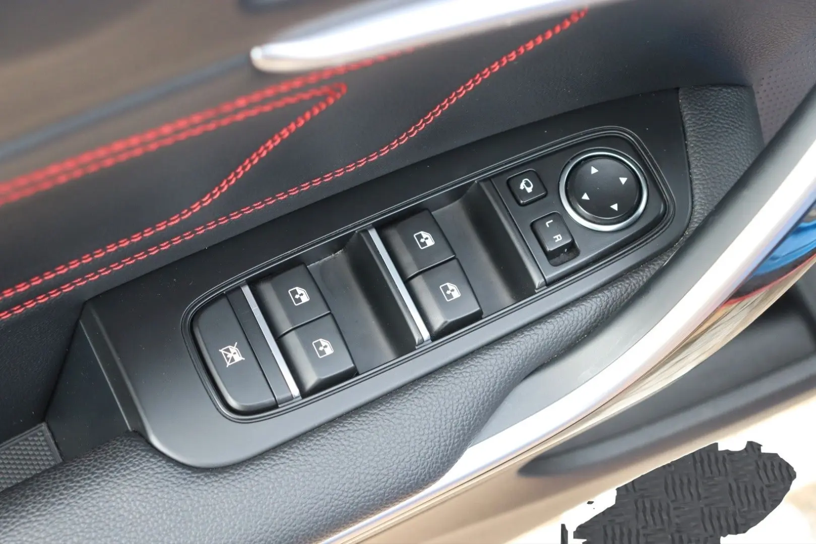 PROCEED 1.6T DCT GT  1.HAND NAV MEMORY LED JBL