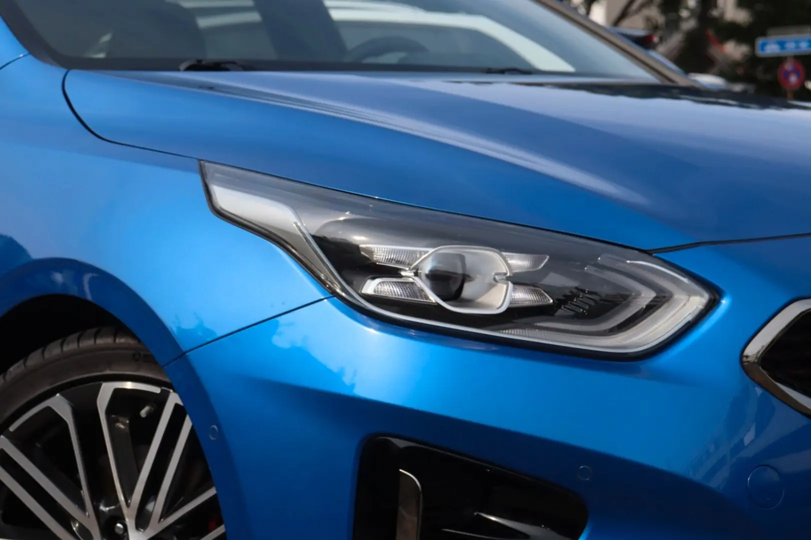 PROCEED 1.6T DCT GT  1.HAND NAV MEMORY LED JBL