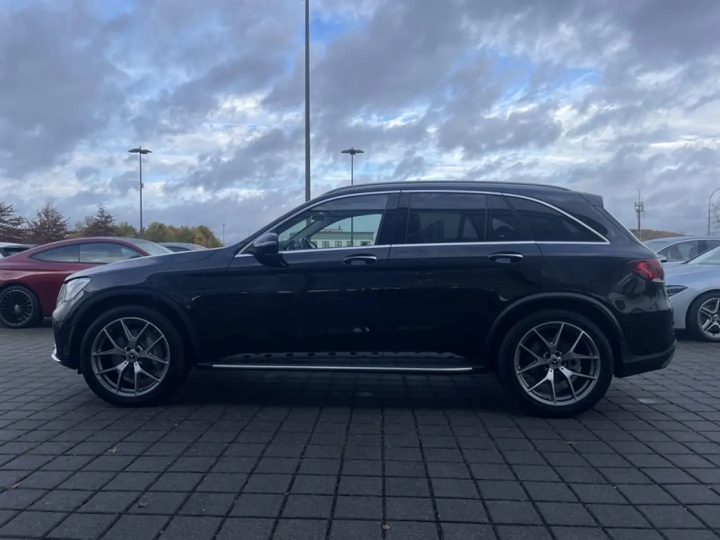 GLC 300 4MATIC AMG BURM FAHRASSIST MULTIBEAM 360