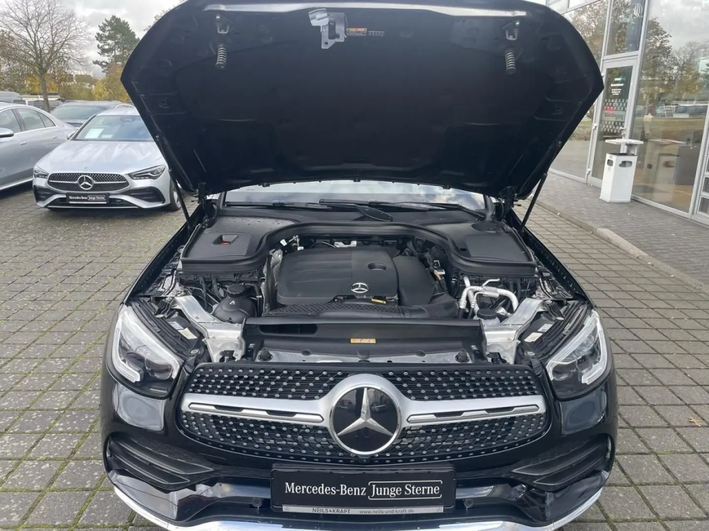 GLC 300 4MATIC AMG BURM FAHRASSIST MULTIBEAM 360