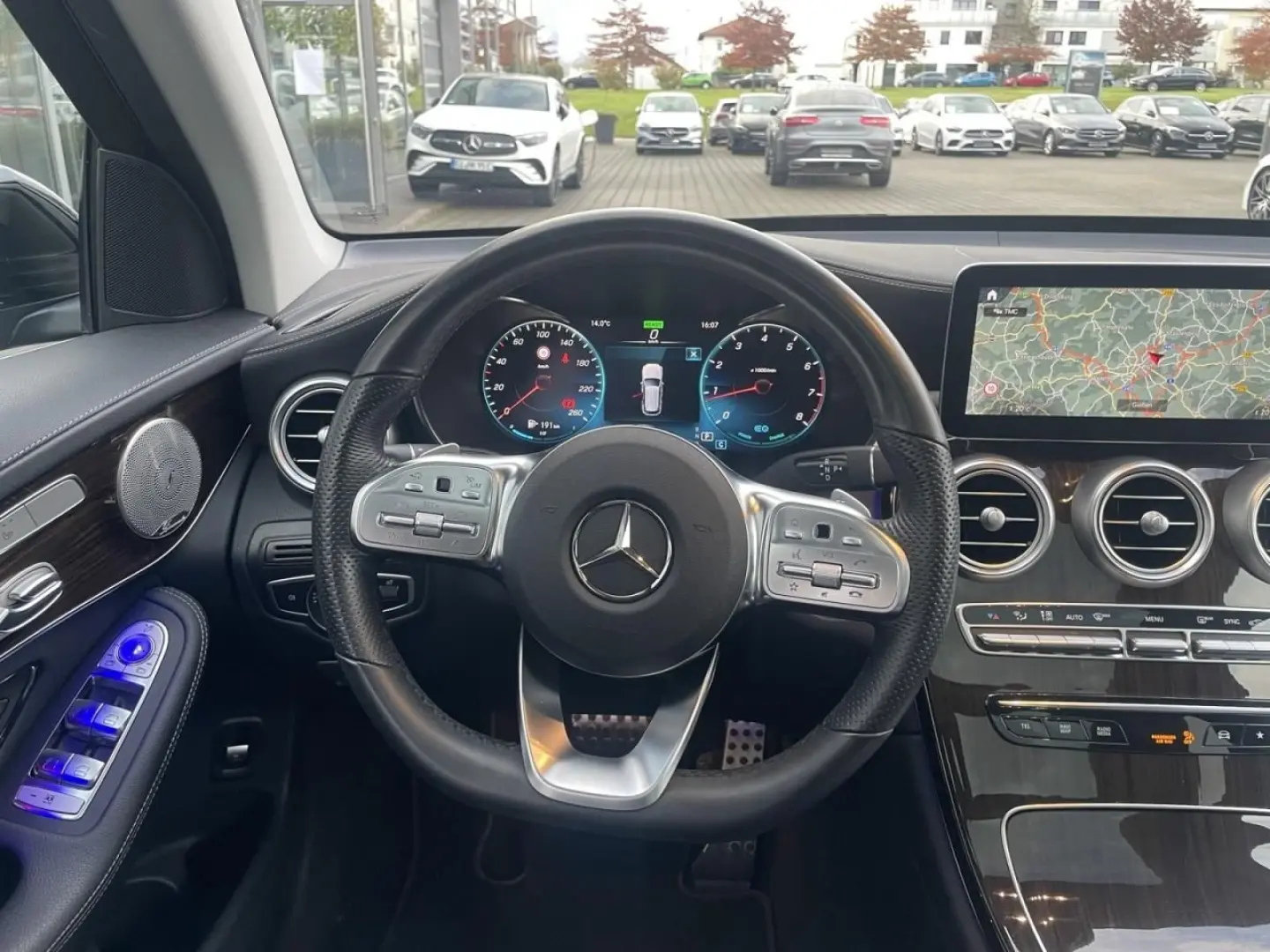 GLC 300 4MATIC AMG BURM FAHRASSIST MULTIBEAM 360