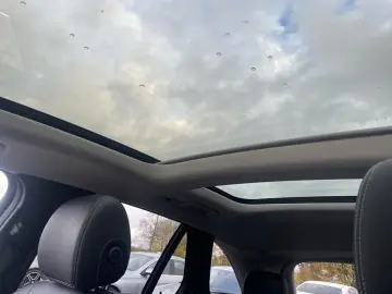 GLC 300 4MATIC AMG BURM FAHRASSIST MULTIBEAM 360