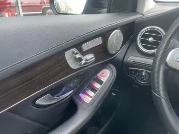 GLC 300 4MATIC AMG BURM FAHRASSIST MULTIBEAM 360