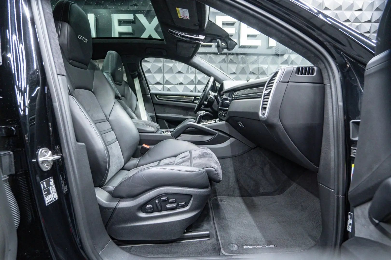 Cayenne Coupe GTS  22Zoll Sport-Design Carbon AC