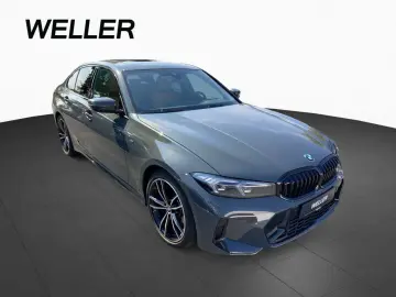 330i xD M SPORT PRO AdLED GSD StHz HiFi Kam 19