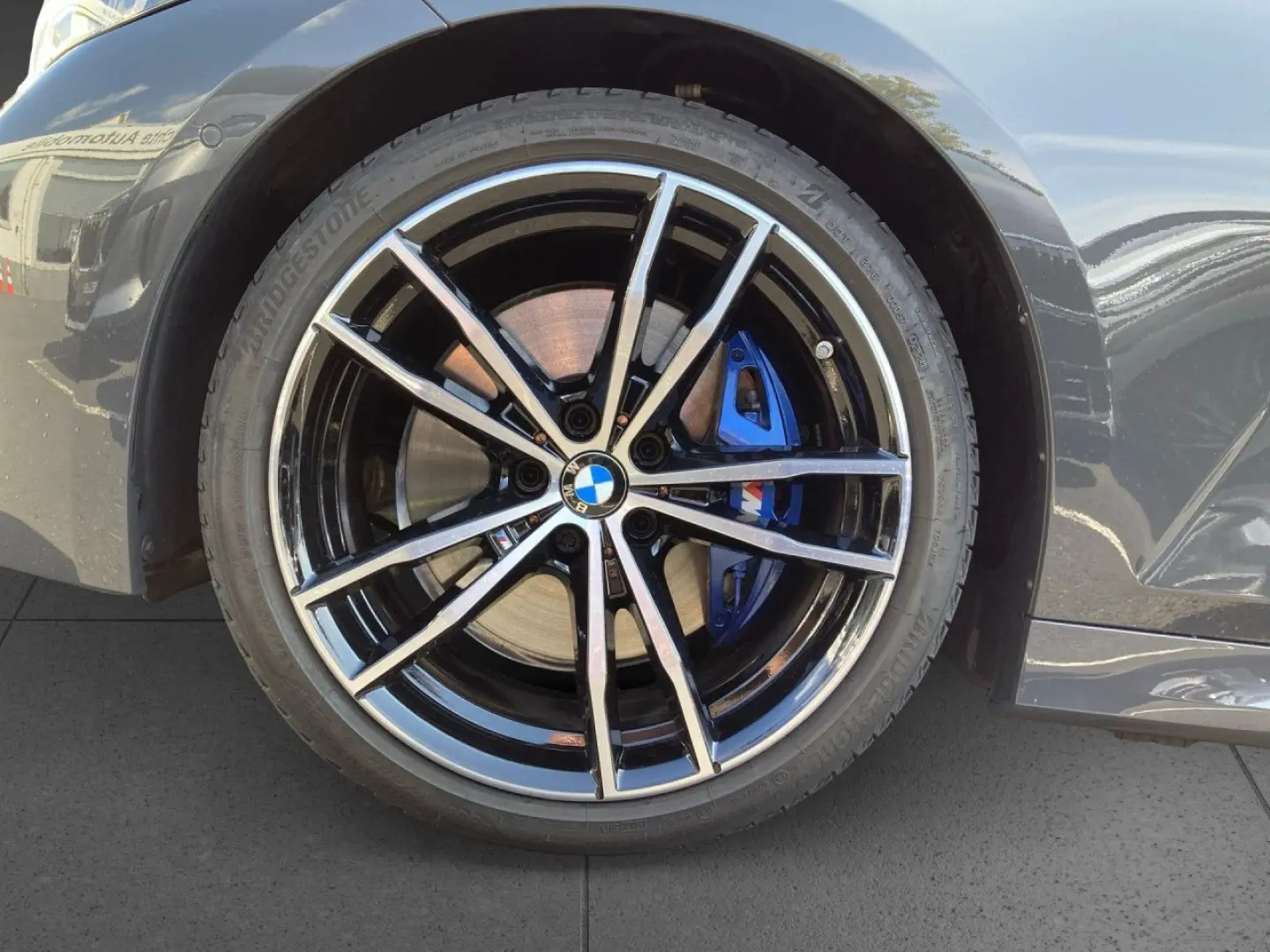 330i xD M SPORT PRO AdLED GSD StHz HiFi Kam 19