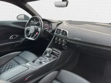 R8 Coupé V10 PERFORMANCE QUATTRO  LASER MAGNETIC