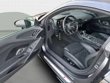 R8 Coupé V10 PERFORMANCE QUATTRO  LASER MAGNETIC