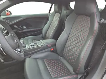 R8 Coupé performance 5.2 FSI qu. S tronic  LEDER