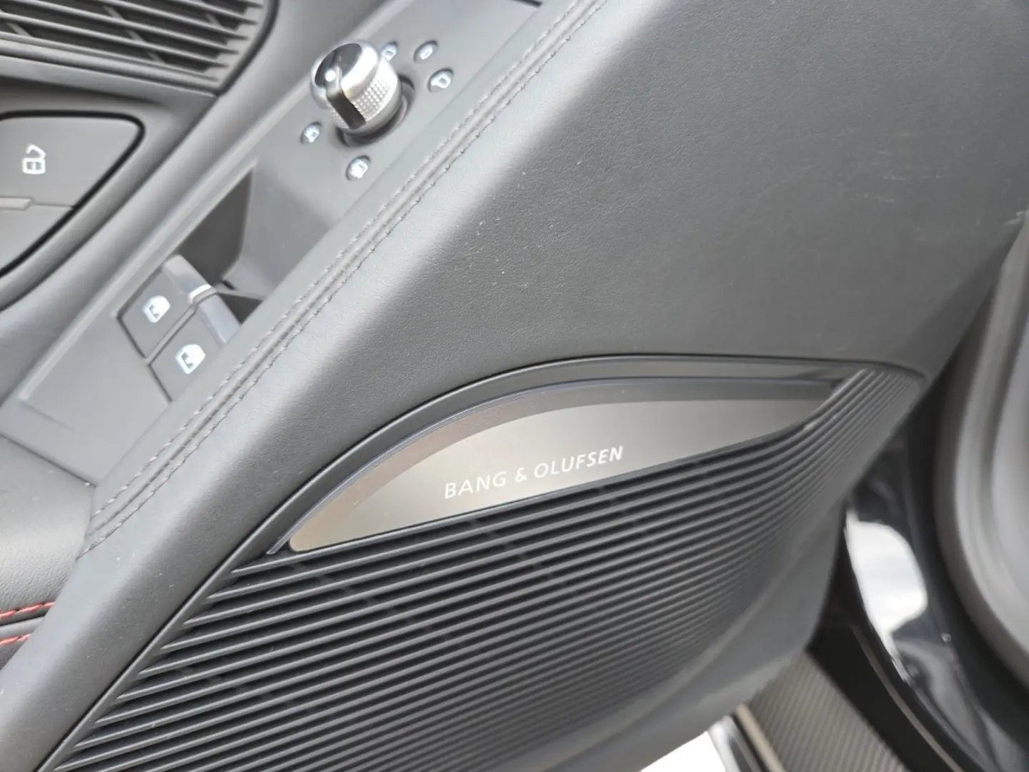 R8 Coupé performance 5.2 FSI qu. S tronic  LEDER