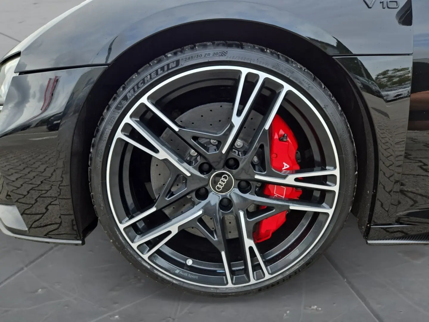 R8 Coupé performance 5.2 FSI qu. S tronic  LEDER