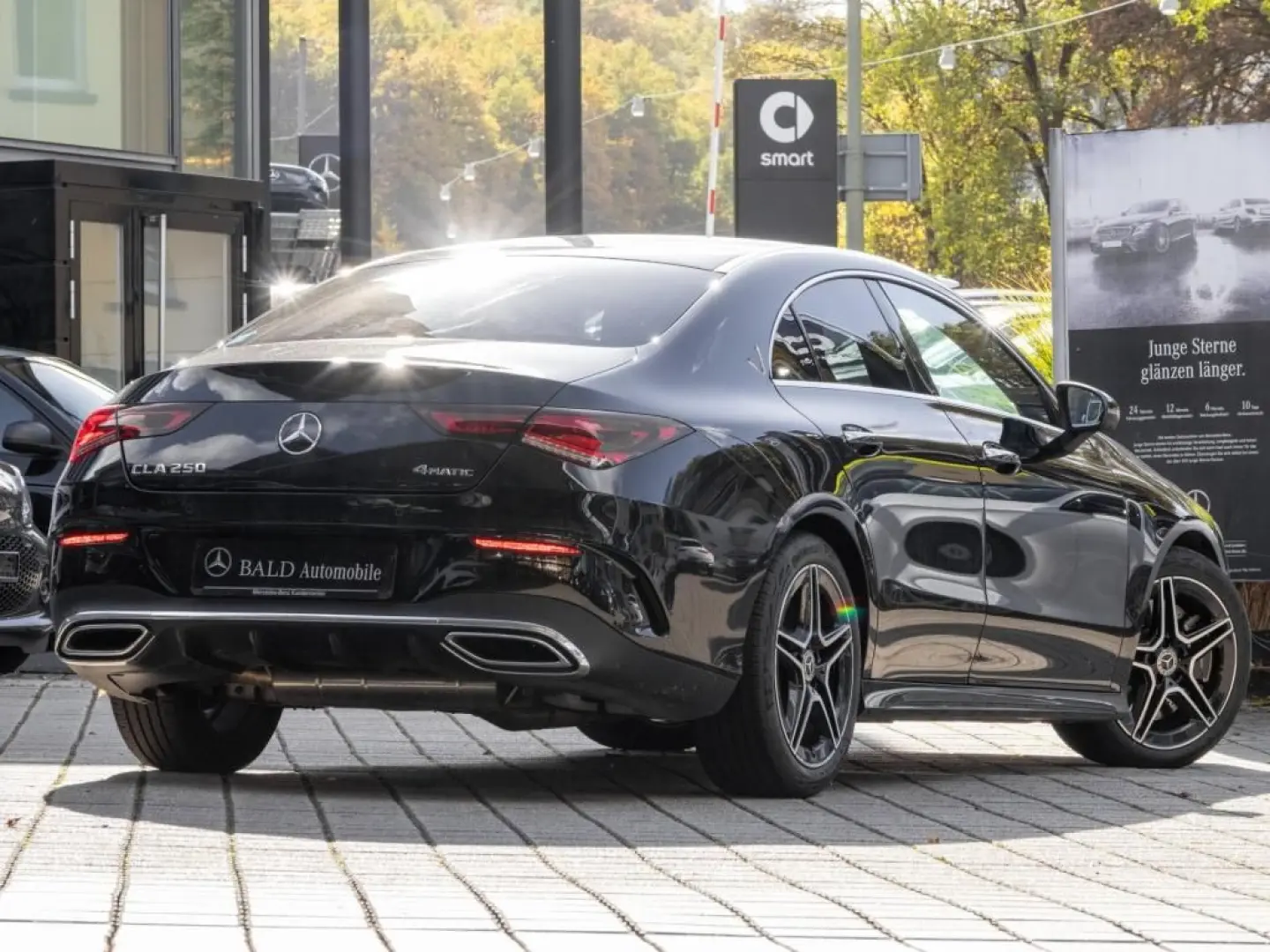 CLA 250 4M AMG-Sport MBeam Distr Cam Keyl Shz 18