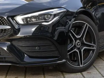 CLA 250 4M AMG-Sport MBeam Distr Cam Keyl Shz 18