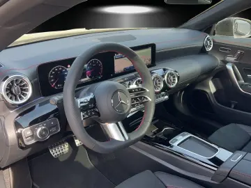 CLA 2504M Coupé AMG DISTRO KeyGo MULTIBEAM Pano