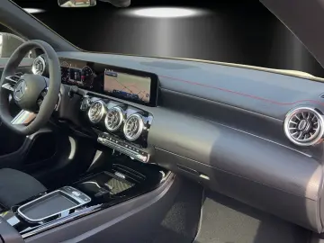 CLA 2504M Coupé AMG DISTRO KeyGo MULTIBEAM Pano